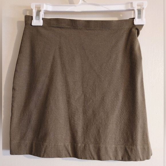 H&M Dresses & Skirts - H&M Basics Army Green Classic Mini Skirt